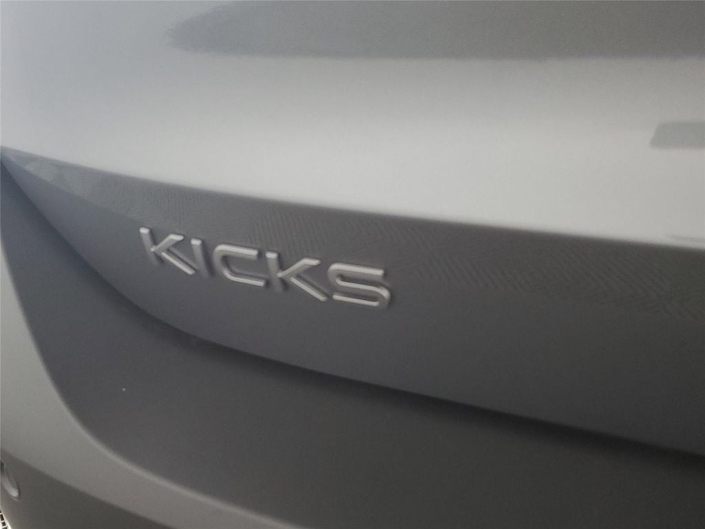2027 Nissan Kicks SV