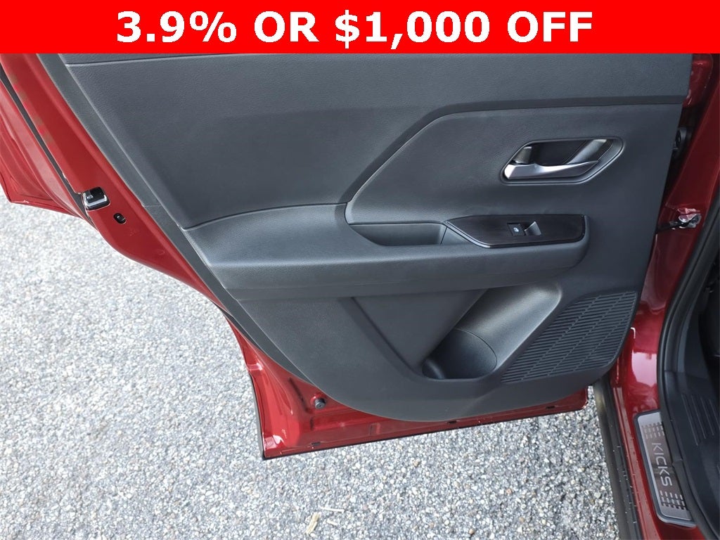 2026 Nissan Kicks SV