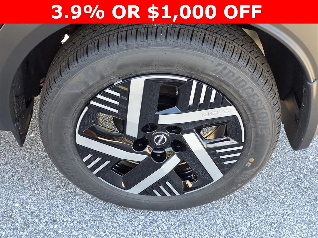 2026 Nissan Kicks SV