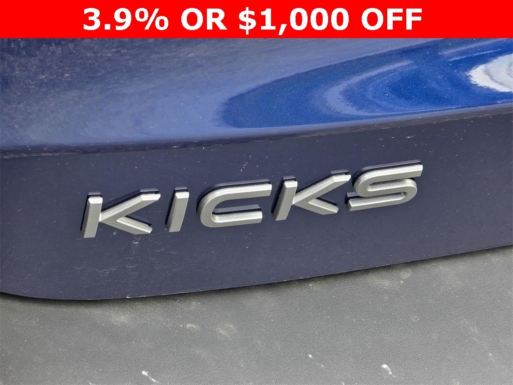 2026 Nissan Kicks SV