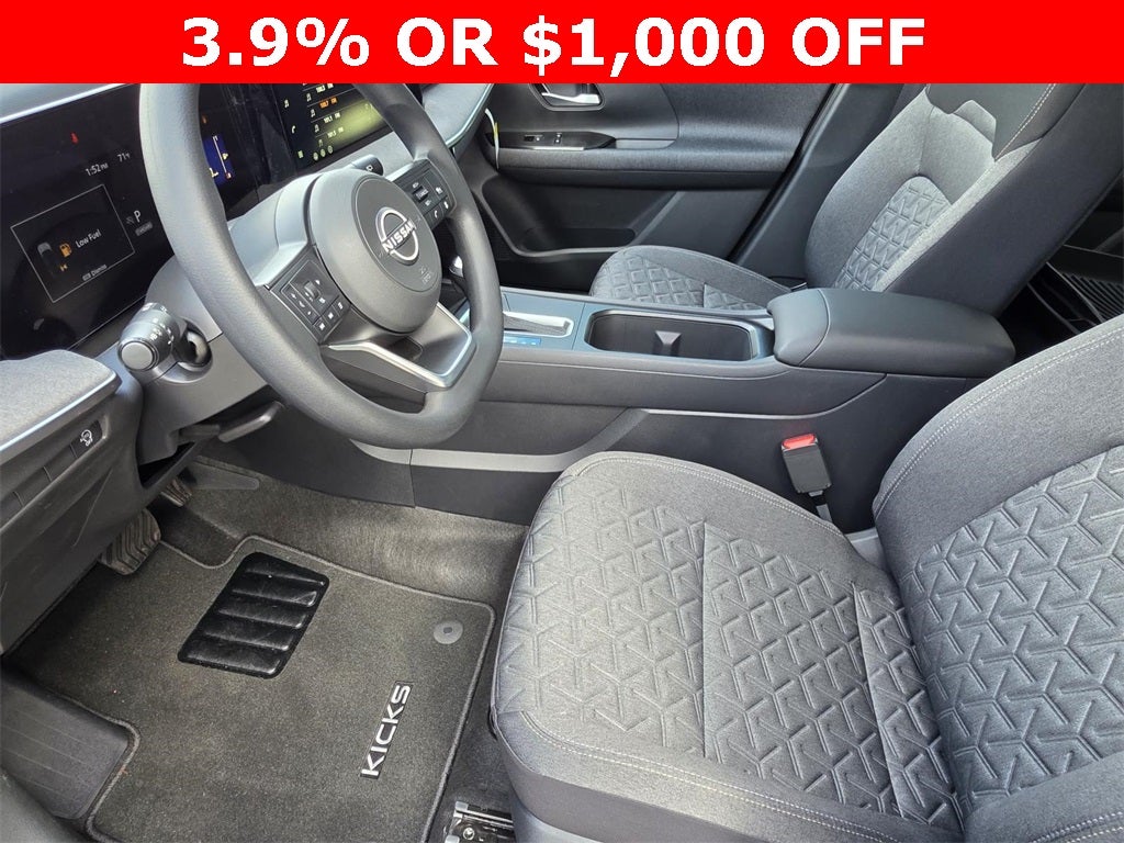 2026 Nissan Kicks SV