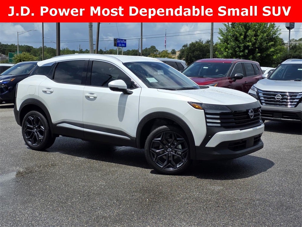 2025 Nissan Kicks SR