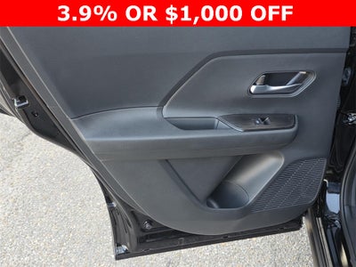 2026 Nissan Kicks SR