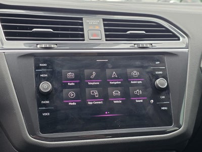 2024 Volkswagen Tiguan 2.0T SE R-Line Black