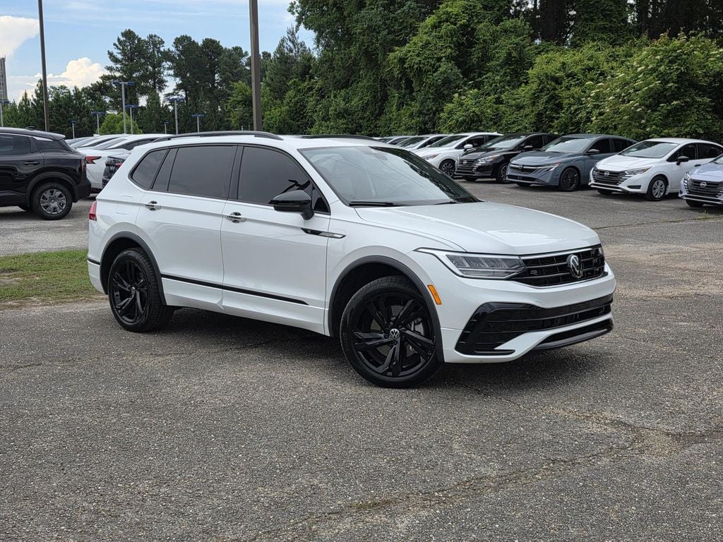 2024 Volkswagen Tiguan 2.0T SE R-Line Black