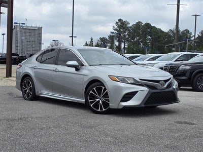 2018 Toyota Camry SE