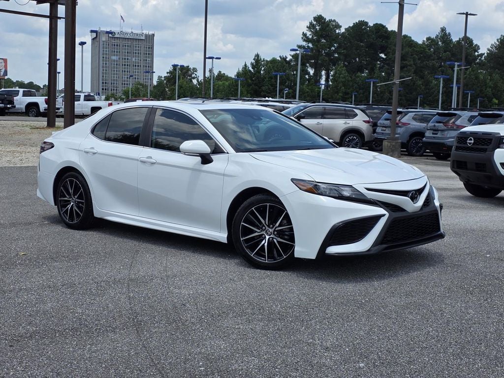 2022 Toyota Camry SE