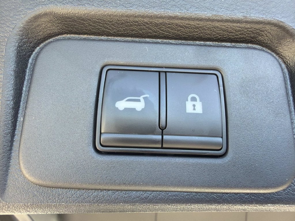 2024 Nissan Rogue SV PREMIUM PACKAGE