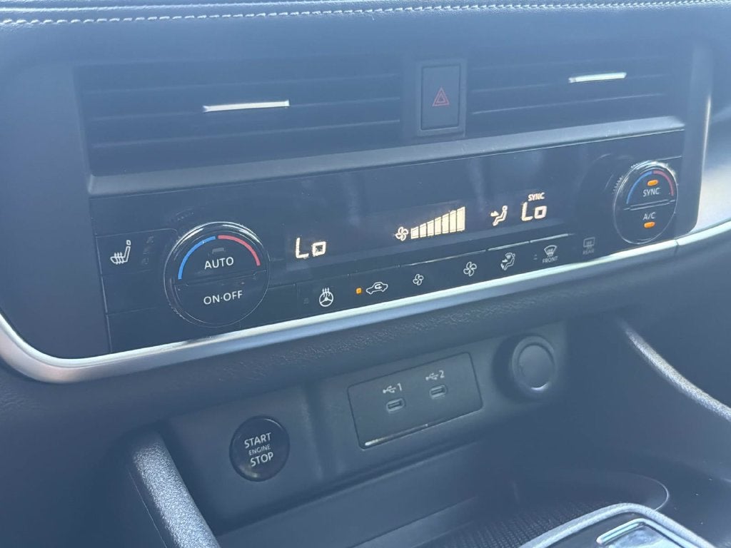 2024 Nissan Rogue SV PREMIUM PACKAGE