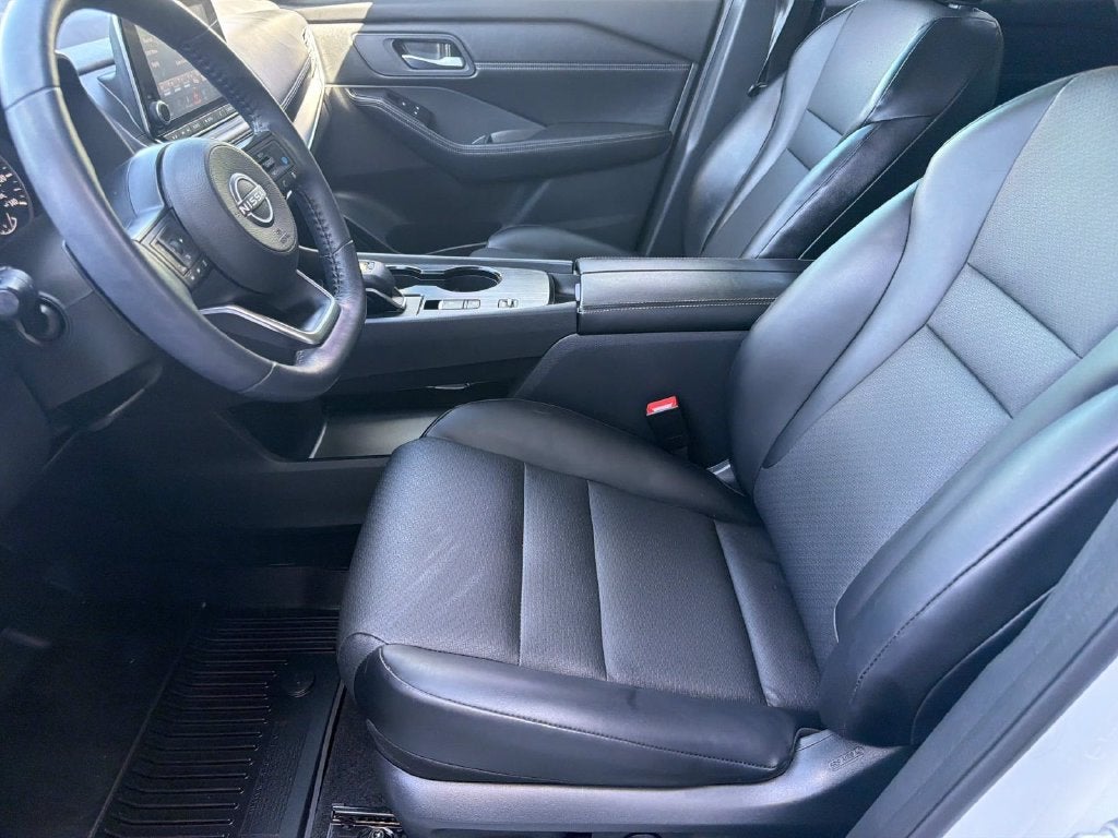 2024 Nissan Rogue SV PREMIUM PACKAGE