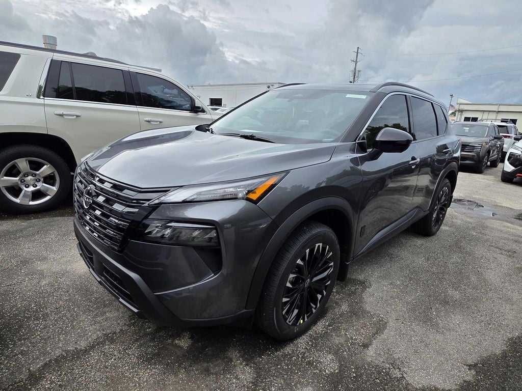 2026 Nissan Rogue Dark Armor's photo