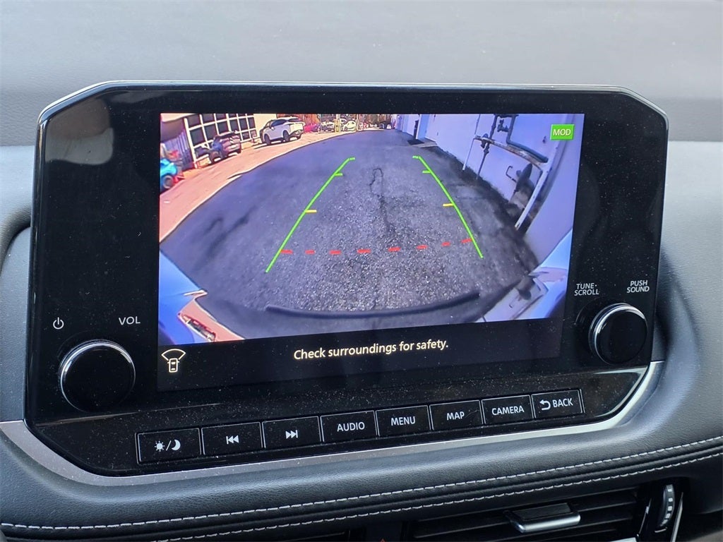 2022 Nissan Rogue SL