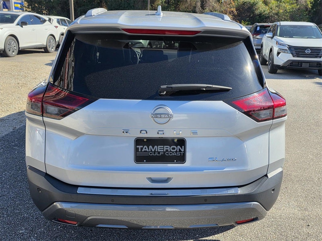 2022 Nissan Rogue SL