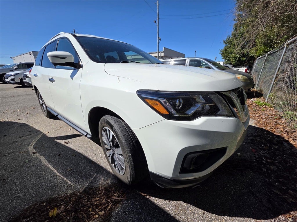 2019 Nissan Pathfinder SL