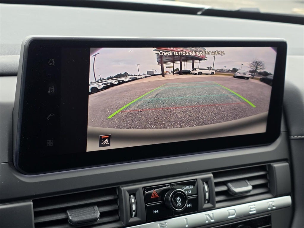 2026 Nissan Pathfinder S