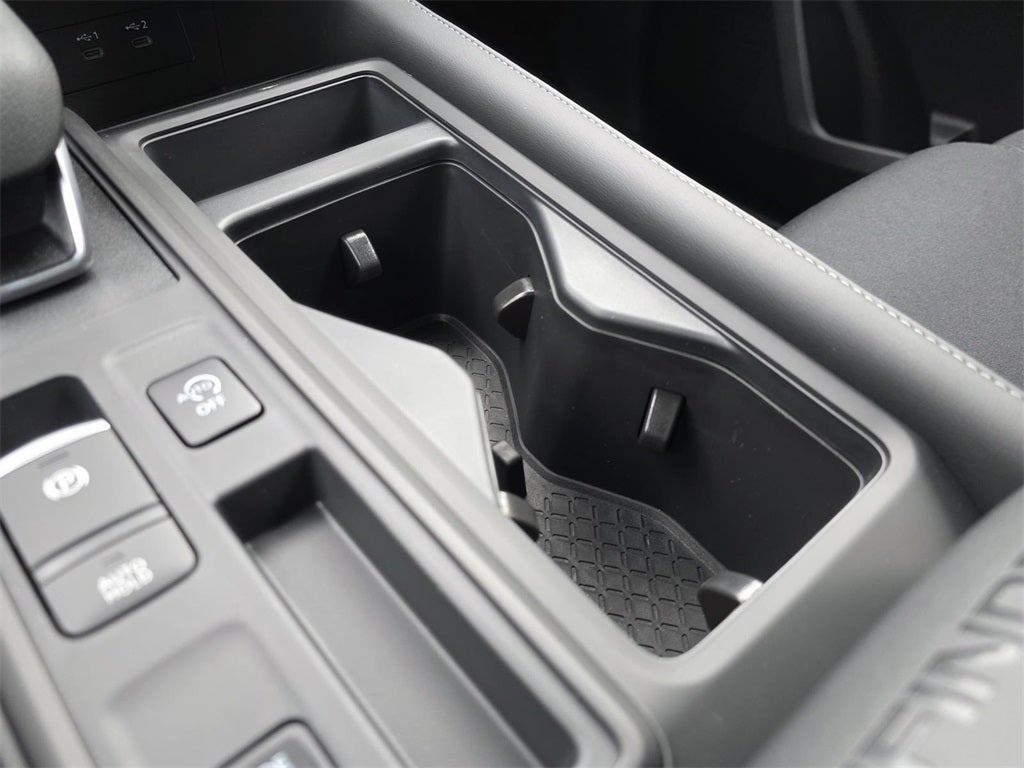 2026 Nissan Pathfinder S