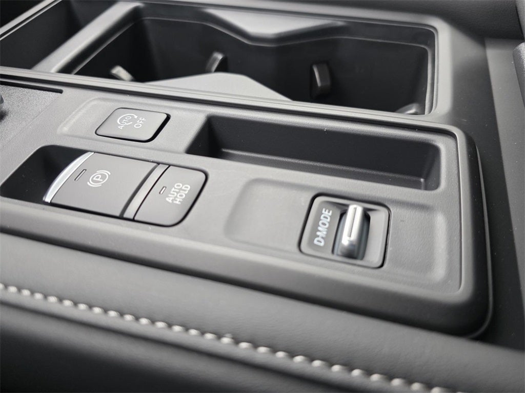 2026 Nissan Pathfinder S