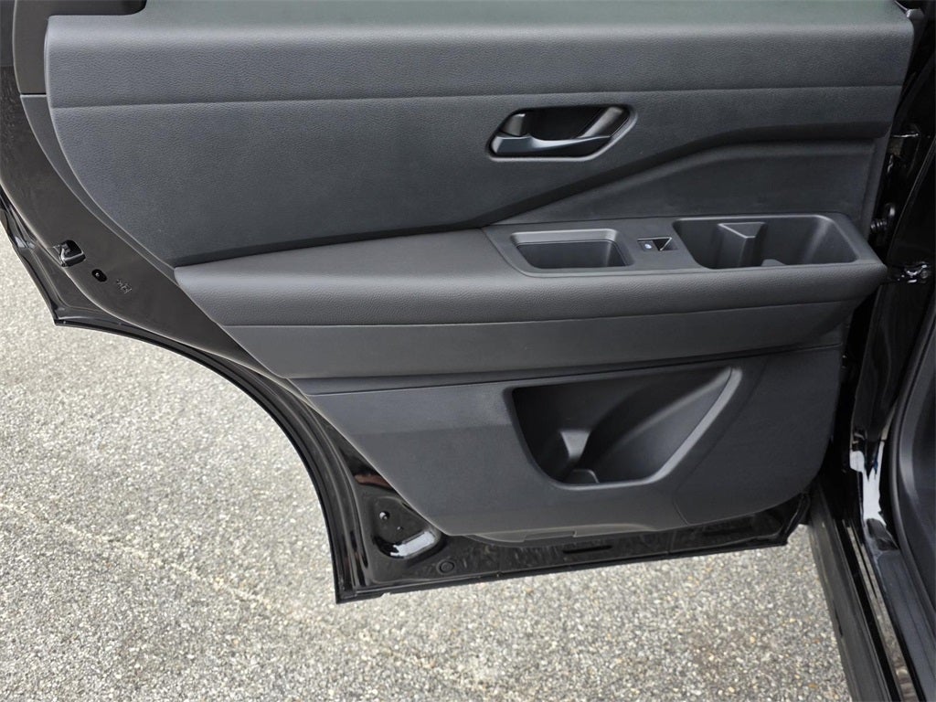 2026 Nissan Pathfinder S