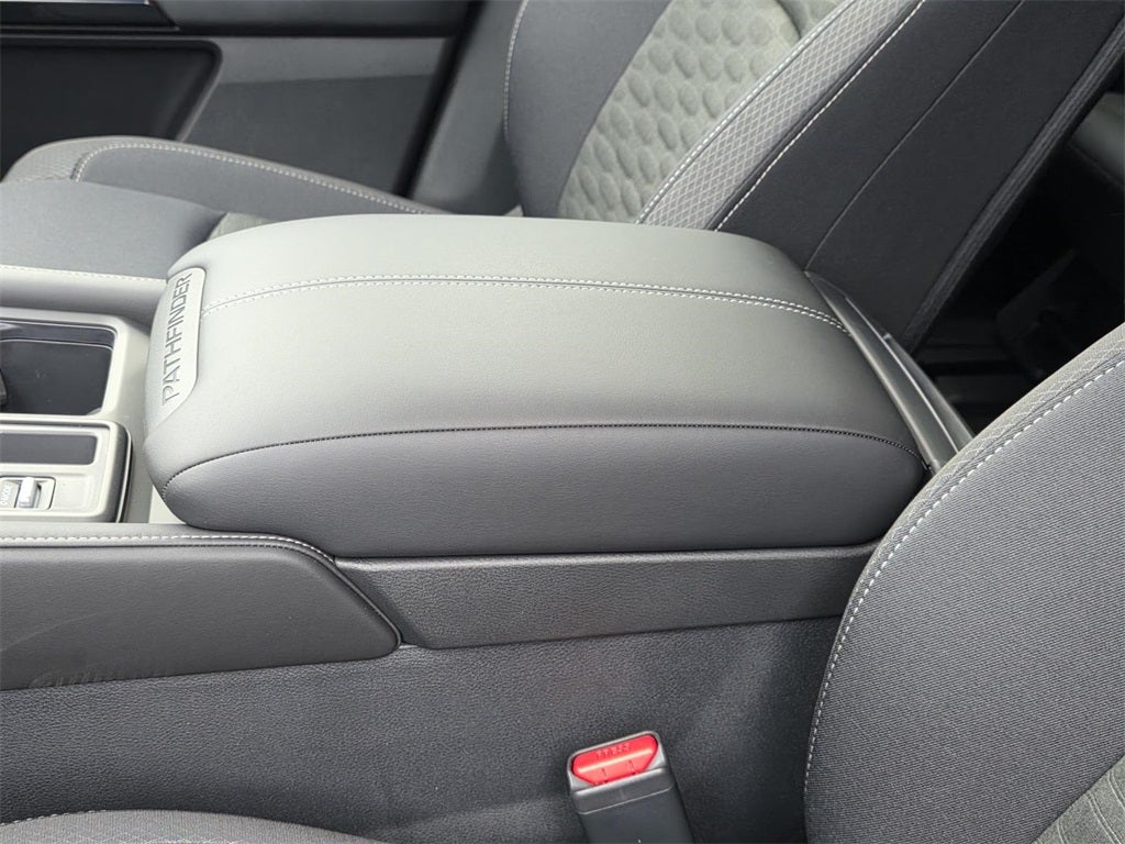 2026 Nissan Pathfinder S