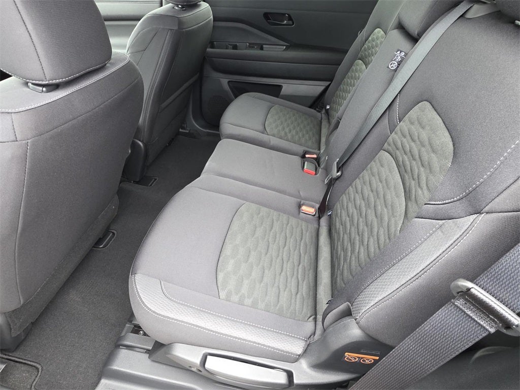 2026 Nissan Pathfinder S