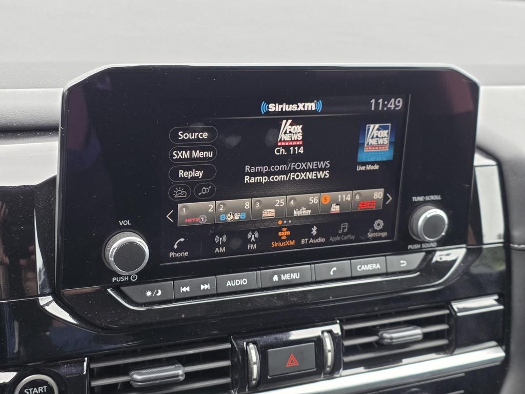 2024 Nissan Pathfinder SV