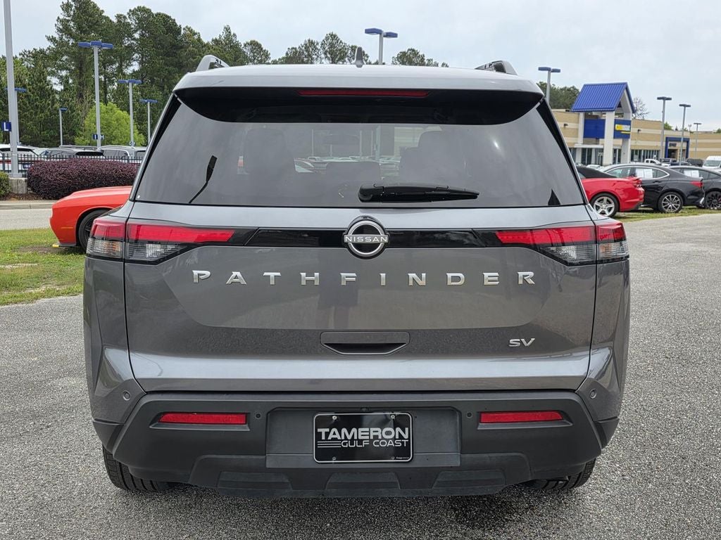 2024 Nissan Pathfinder SV