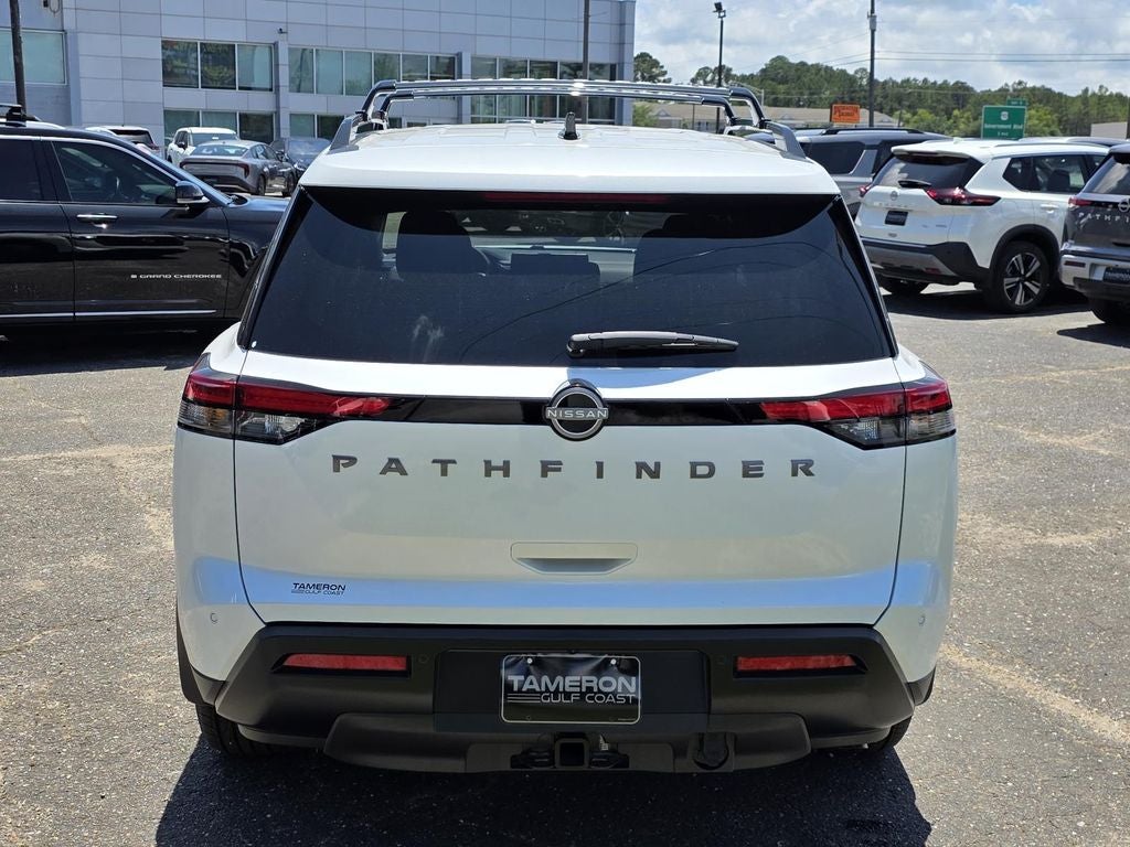 2026 Nissan Pathfinder SV
