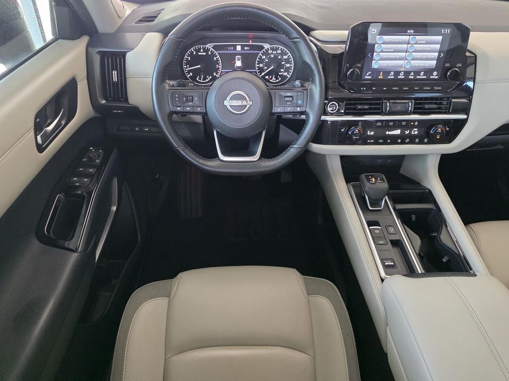 2024 Nissan Pathfinder SL Premium Package