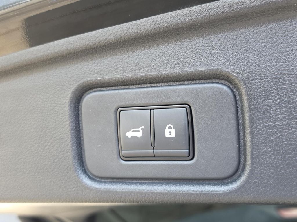 2024 Nissan Pathfinder SL Premium Package