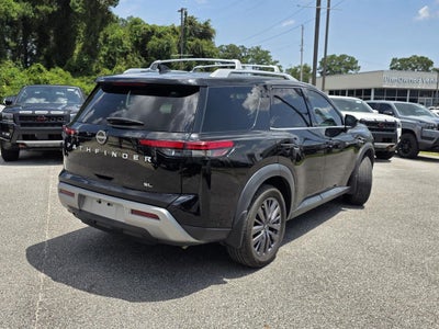2024 Nissan Pathfinder SL Premium Package