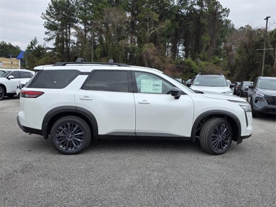 2026 Nissan Pathfinder SL