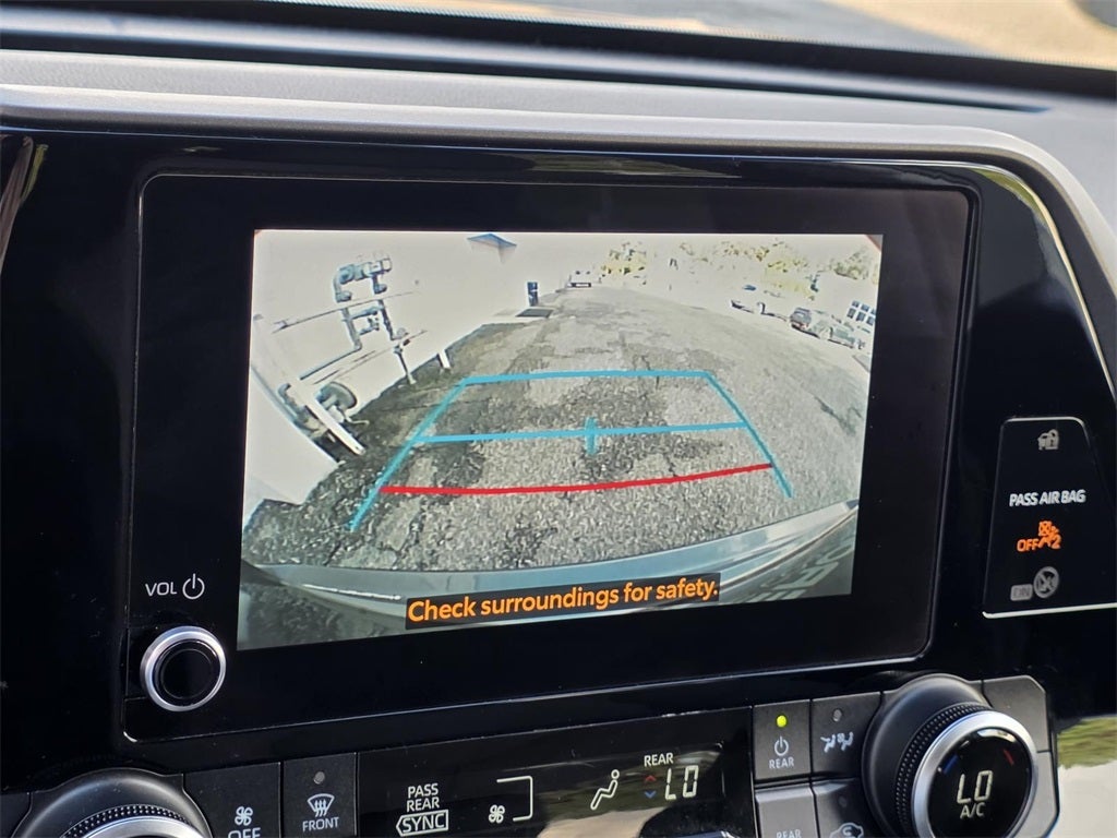 2023 Toyota Highlander LE