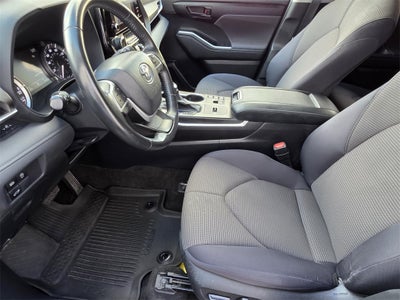 2023 Toyota Highlander LE