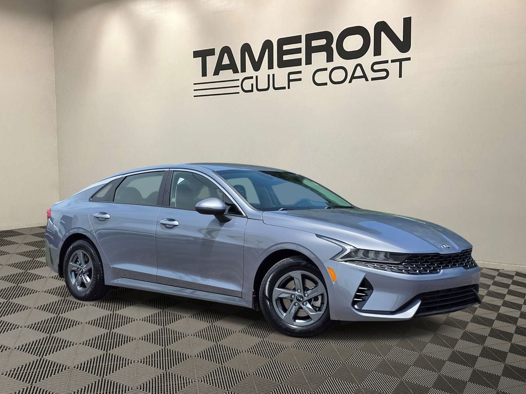 2021 Kia Optima LX FWD's photo