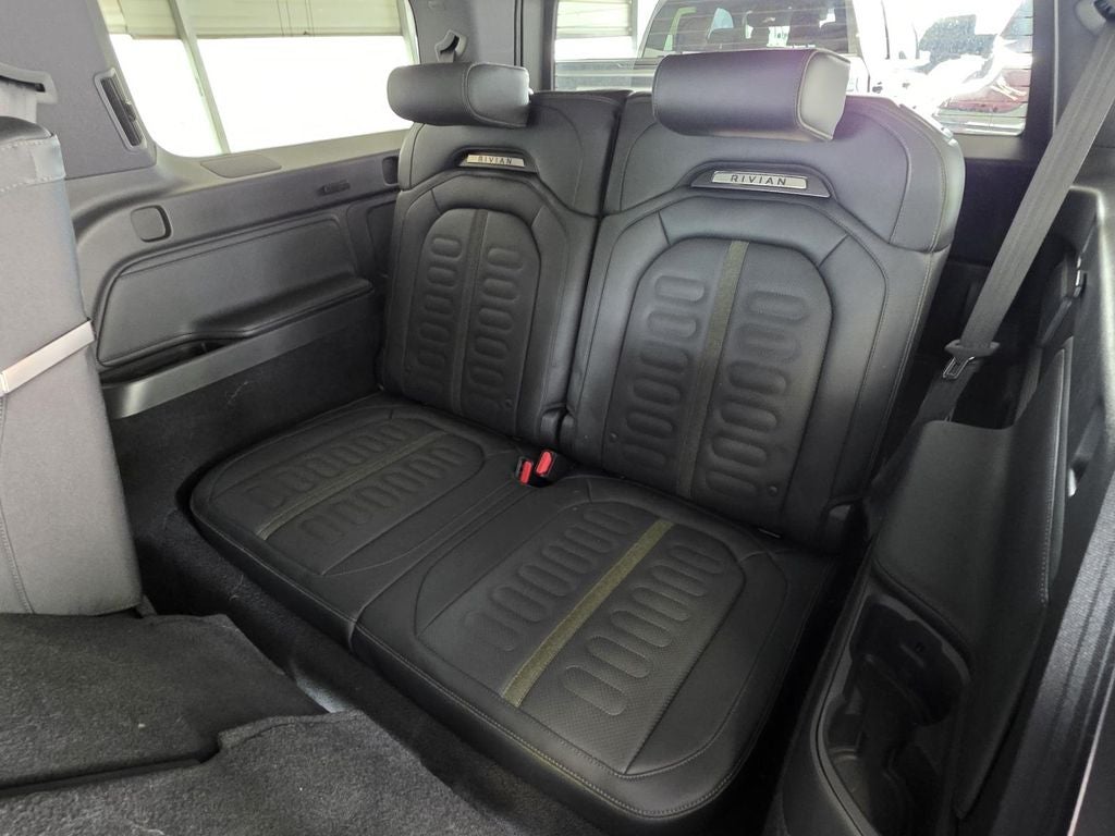 2025 Rivian R1S Adventure Dual Motor Standard Pack