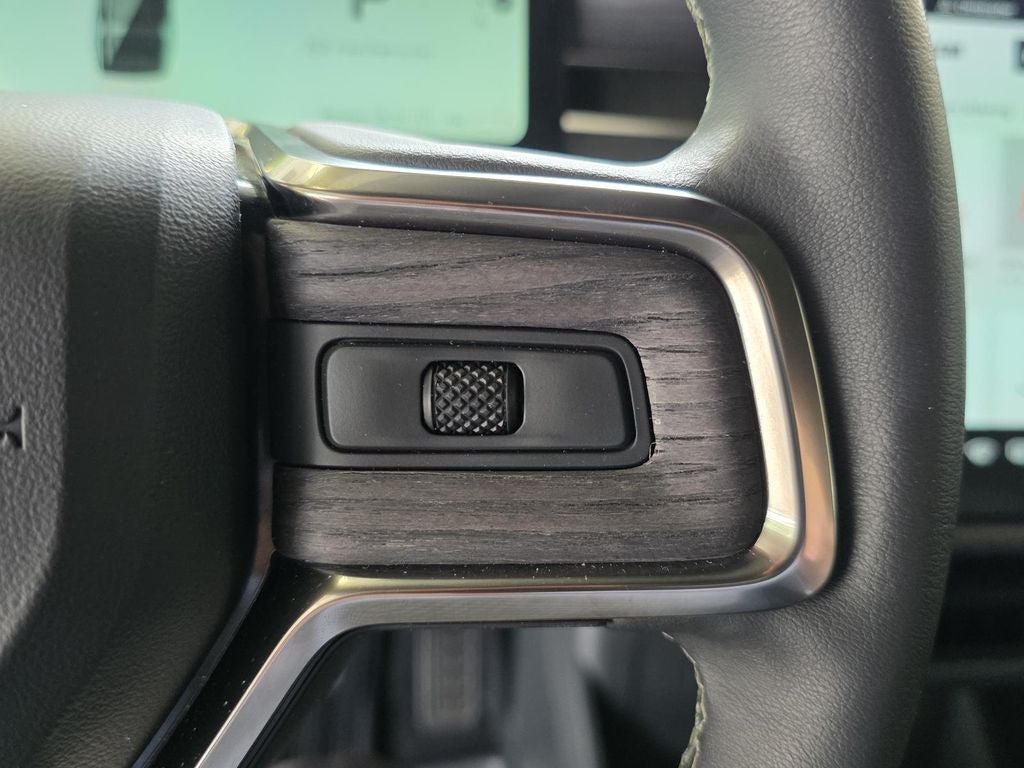 2025 Rivian R1S Adventure Dual Motor Standard Pack