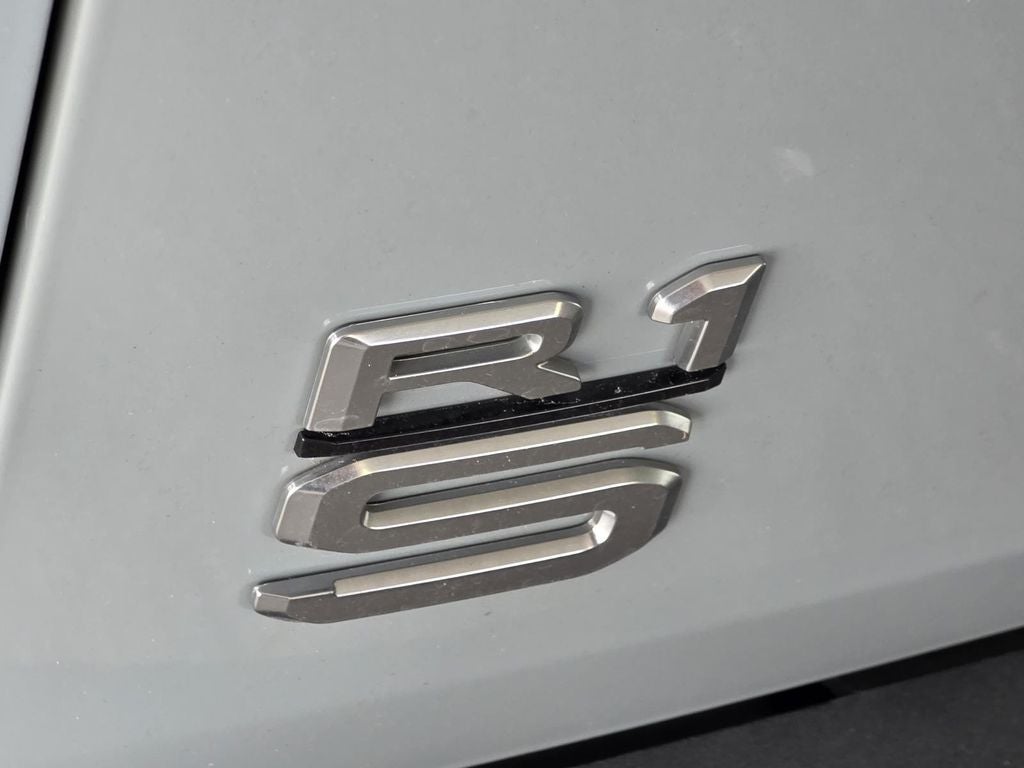 2025 Rivian R1S Adventure Dual Motor Standard Pack