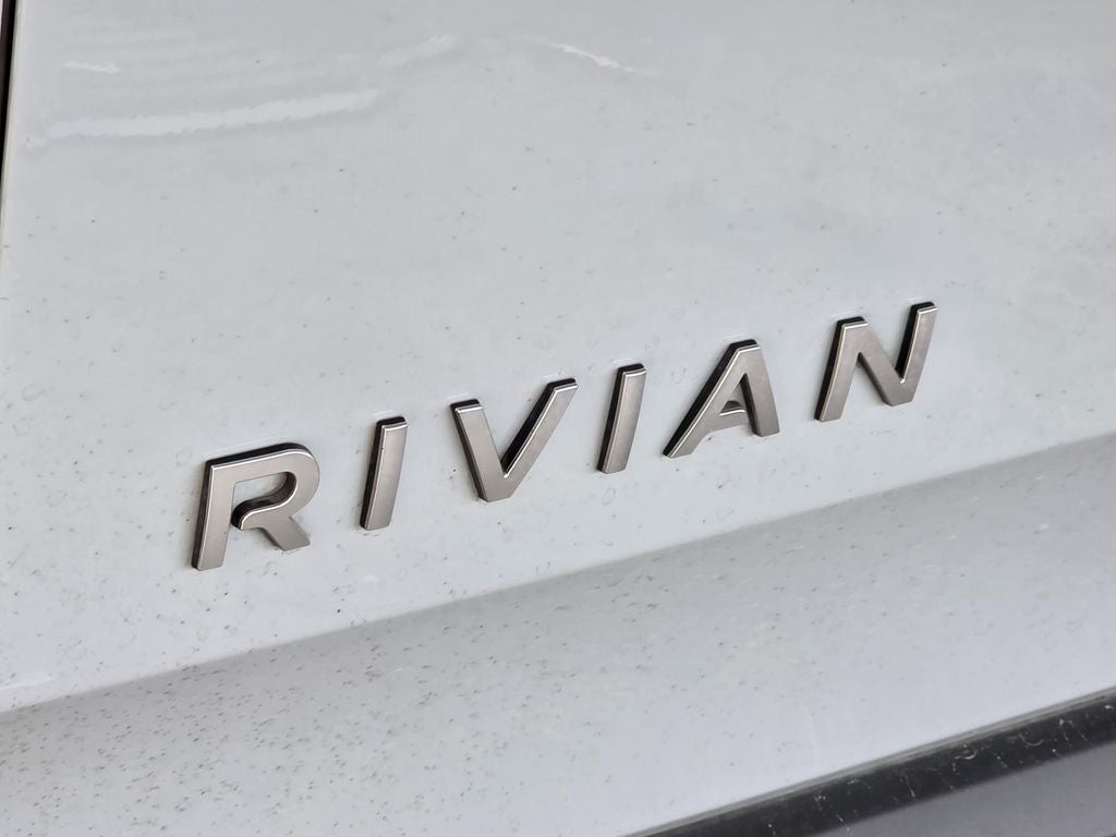 2025 Rivian R1S Adventure Dual Motor Standard Pack