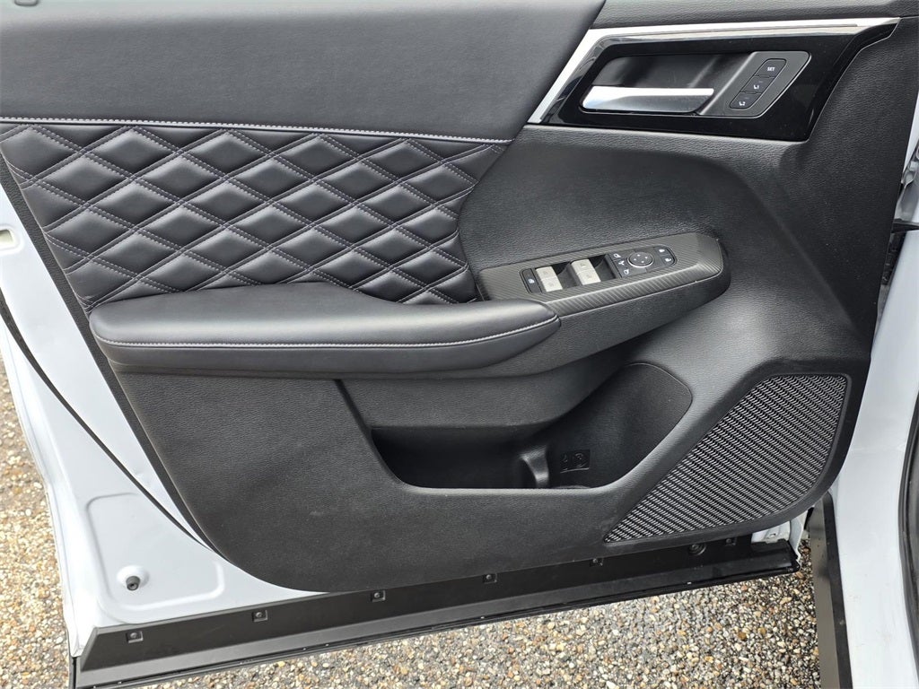 2024 Mitsubishi Outlander PHEV SEL