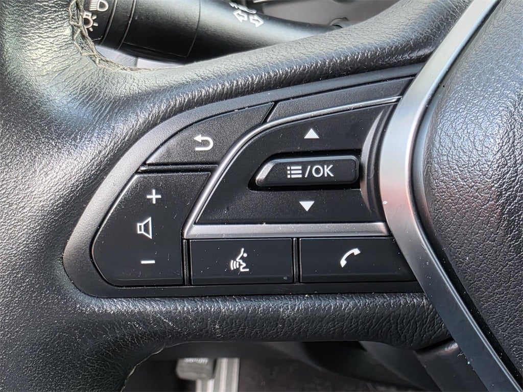 2022 INFINITI Q50 LUXE