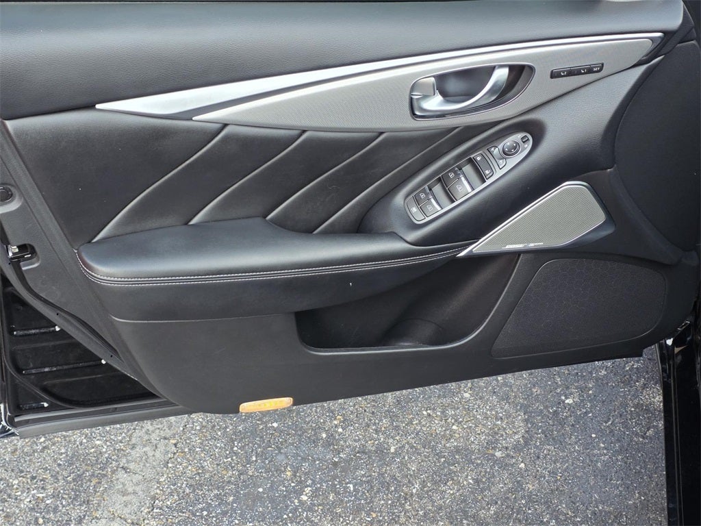 2022 INFINITI Q50 LUXE