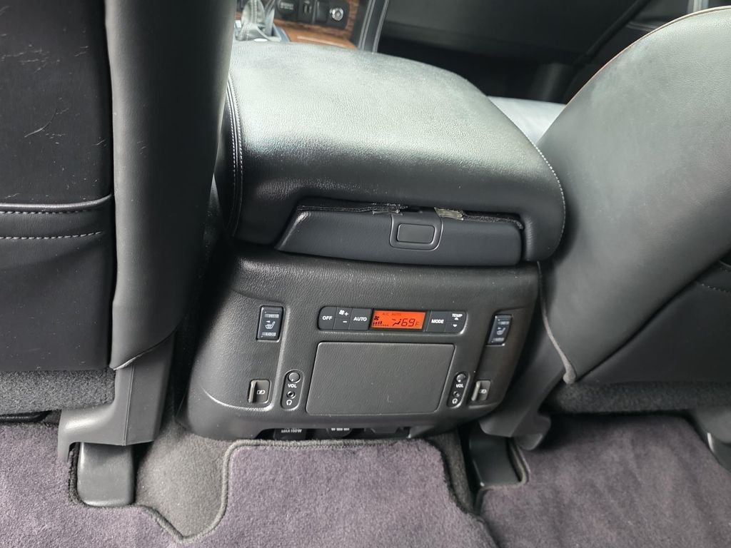 2019 Nissan Armada Platinum