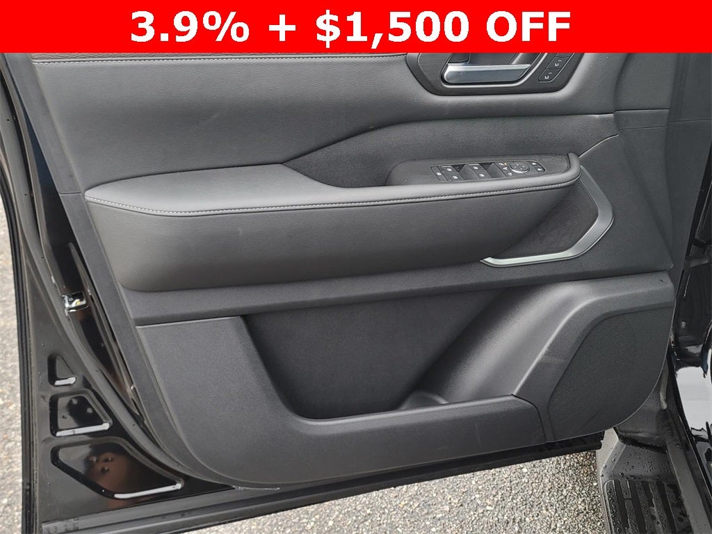 2025 Nissan Armada Platinum