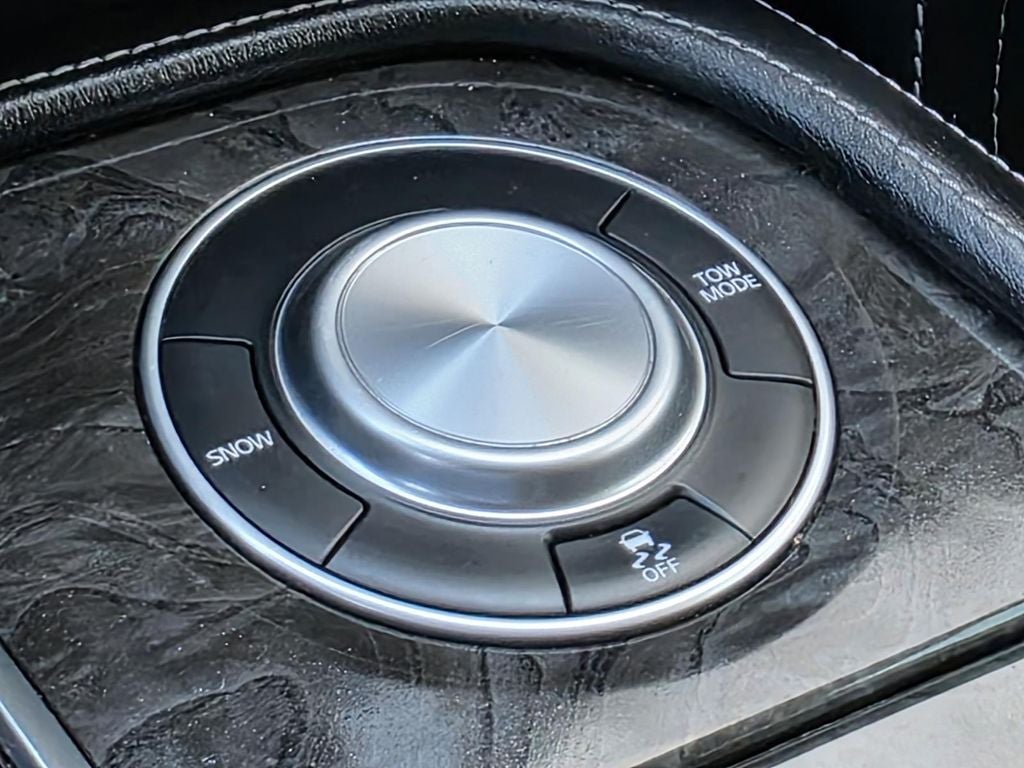 2023 INFINITI QX80 LUXE