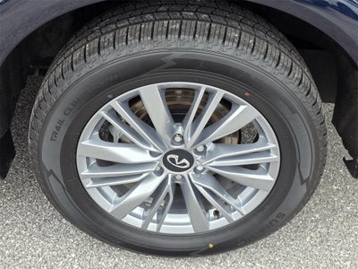 2024 INFINITI QX80 LUXE