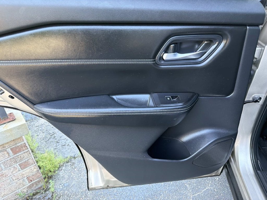 2024 Nissan Rogue SL