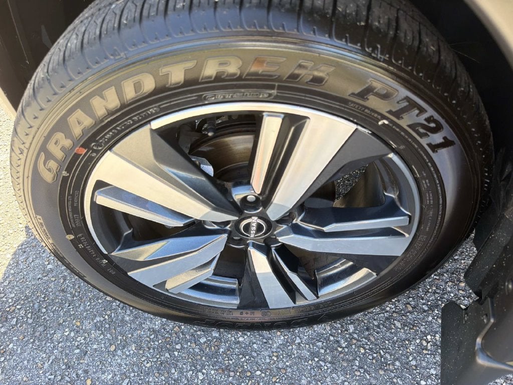 2024 Nissan Rogue SL