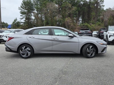 2025 Hyundai Elantra SEL Convenience