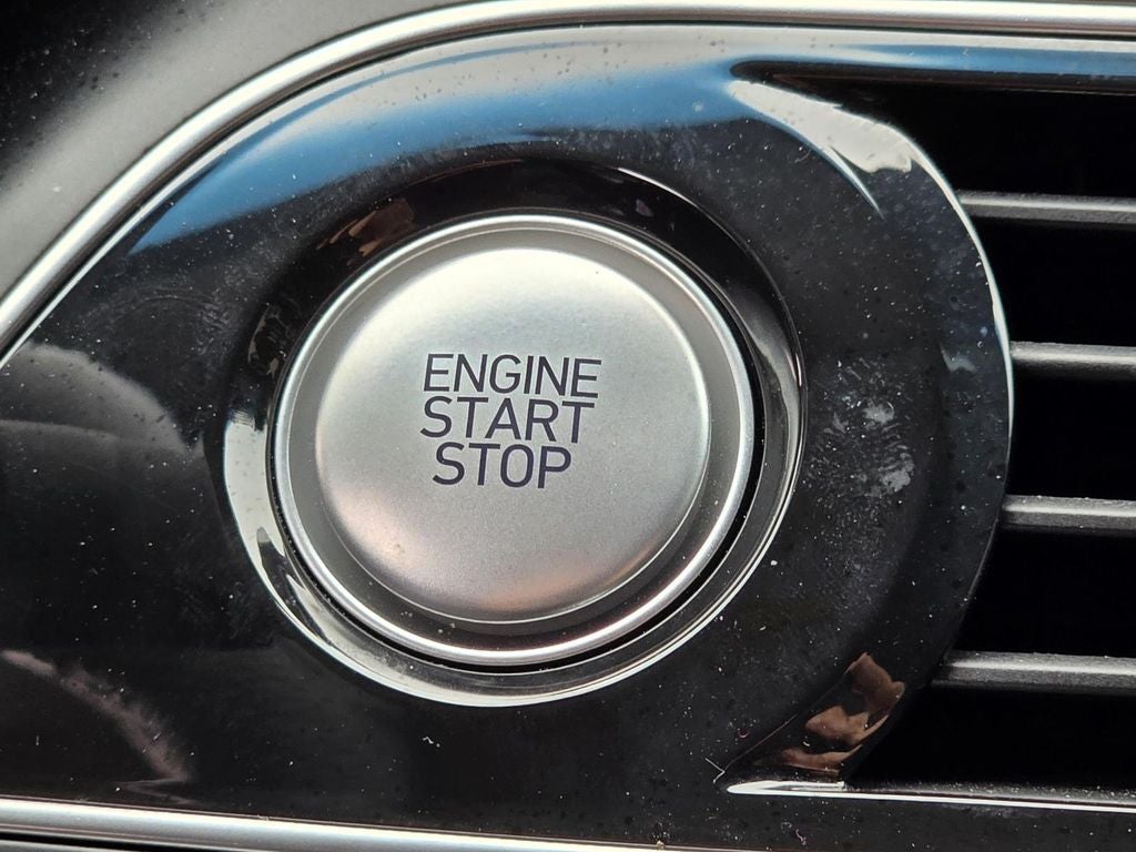 2021 Genesis G70 2.0T