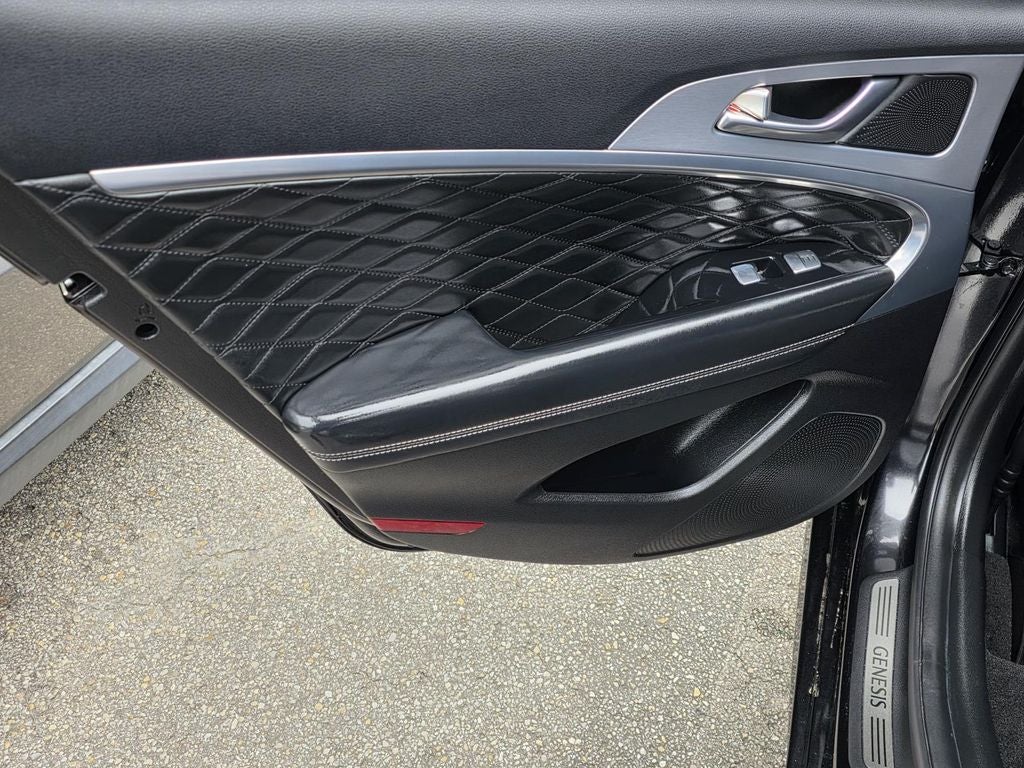 2021 Genesis G70 2.0T